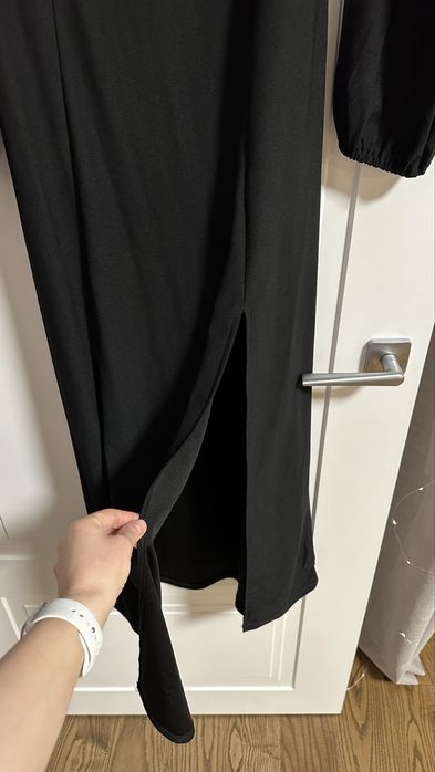 Платье черное sinsay