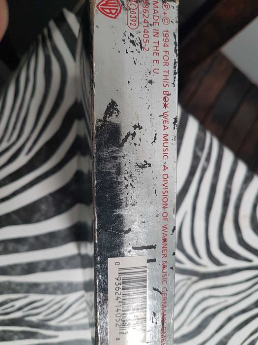 Cd Box red Live hot rare chili remix peppers