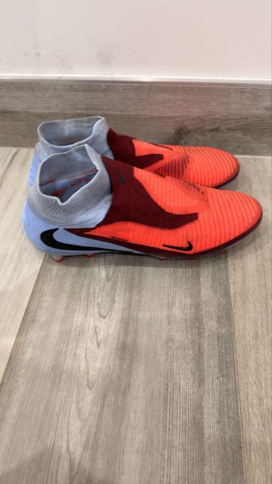 Nike phantom elite