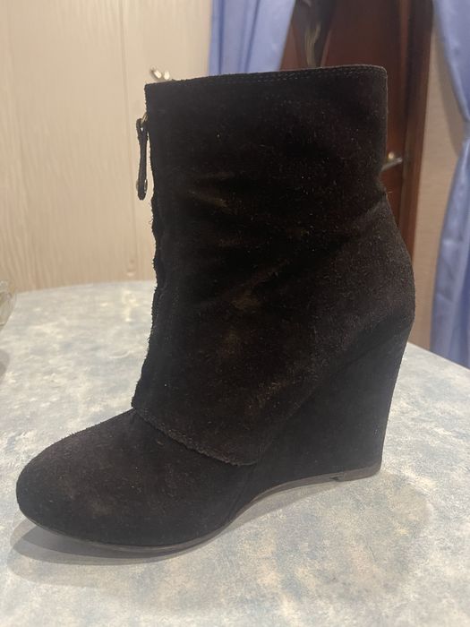 Замшевые  ботинки Zara