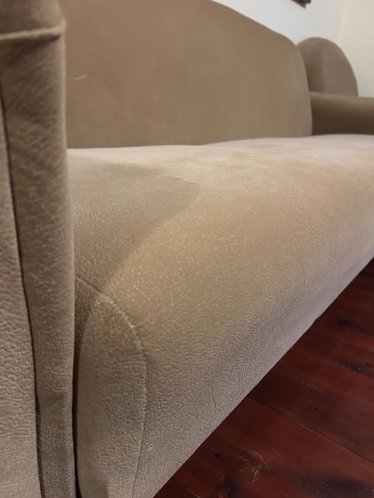 Диван та два крісла