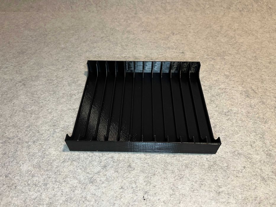 Stojak podstawka na 12 gier Sega Saturn (wersja japonska)