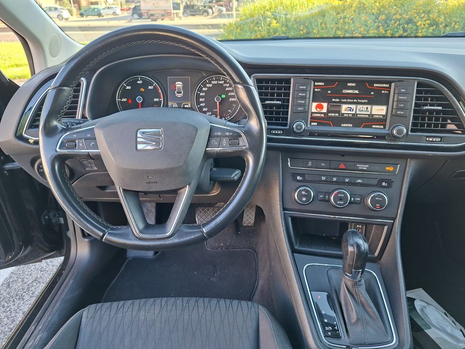 SEAT Leon ST — fotografia 5