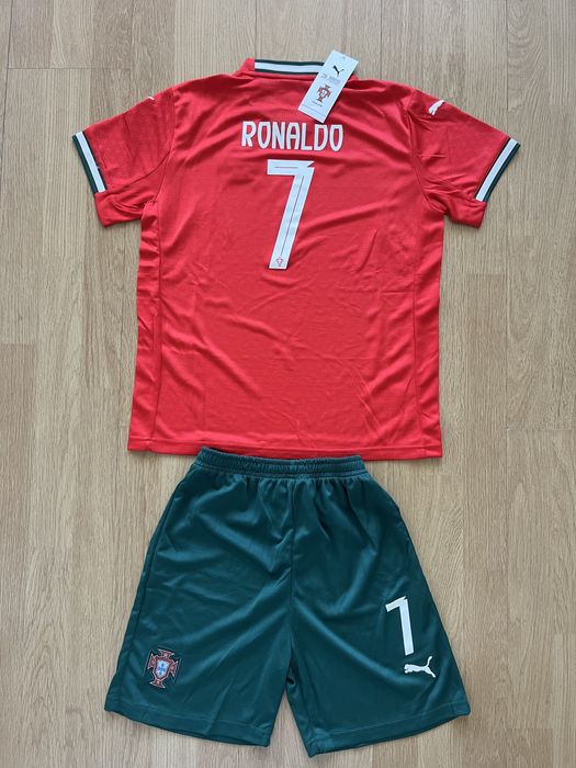 Equipamento Portugal Ronaldo Puma