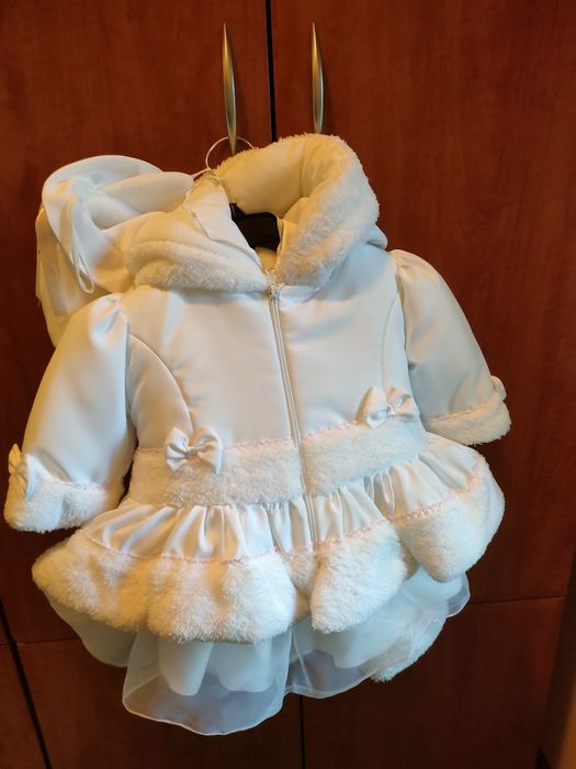 Strój na chrzest dla dziewczynki