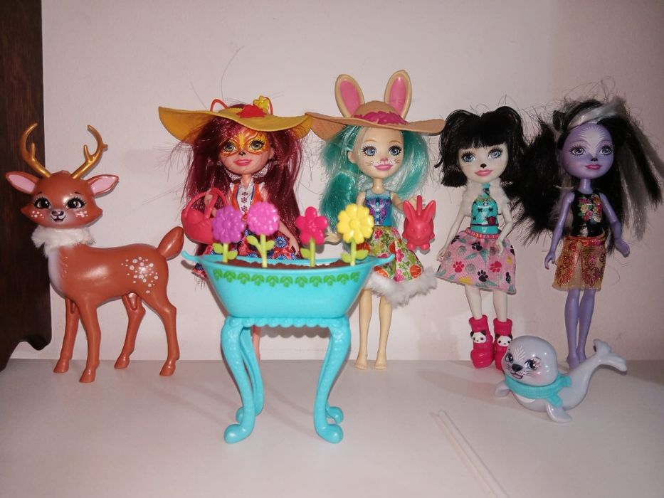 Quatro Bonecas Enchantimals Jardim Encantado