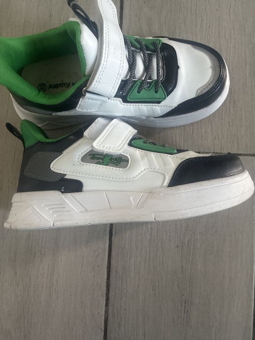 Кросівки стан новий устілка 19.5