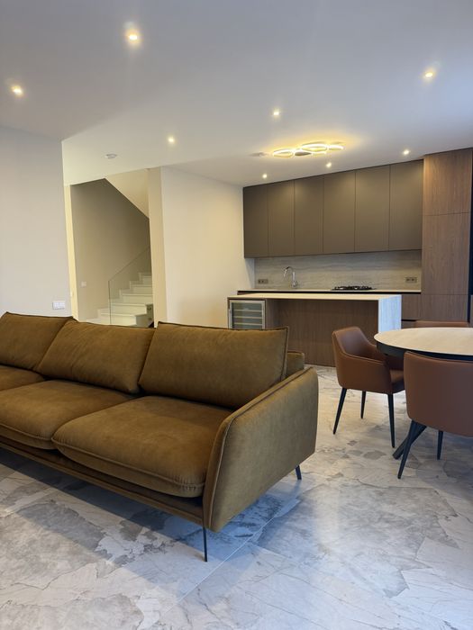 Автономний Townhouse