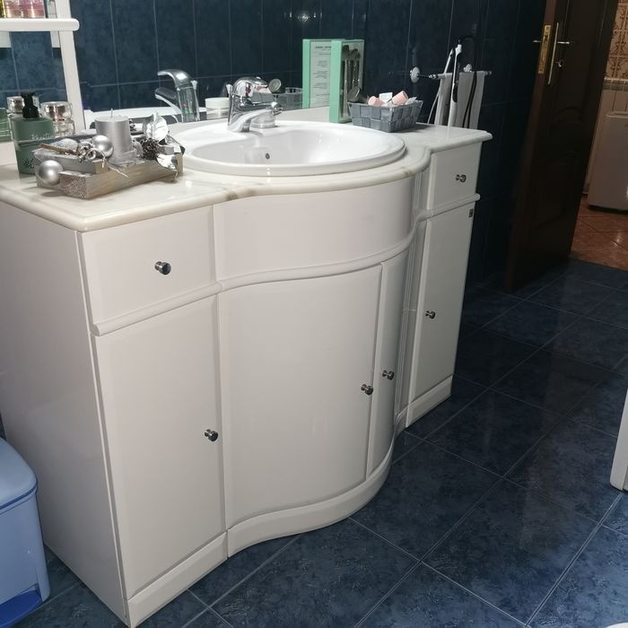 Móvel para casa de banho