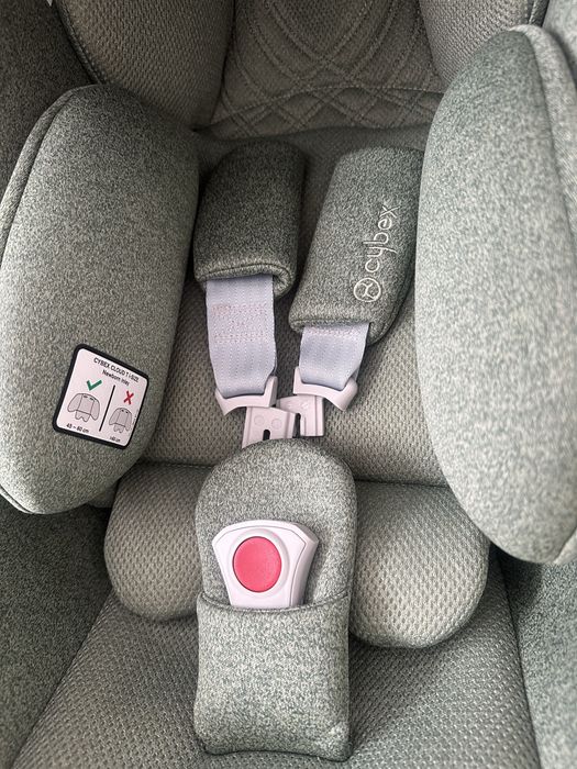 Автокрісло Cybex Cloud T +
