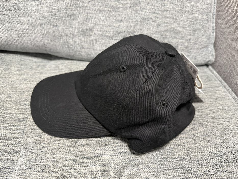Чорна кепка бейсболка cropp