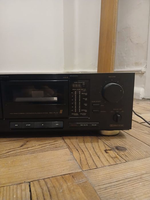 Leitor e gravador de cassetes da Teac