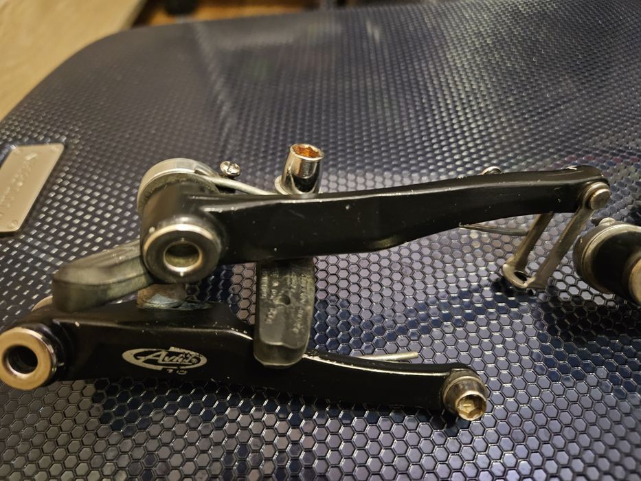 V brake + klamki Avid komplet na 2 koła