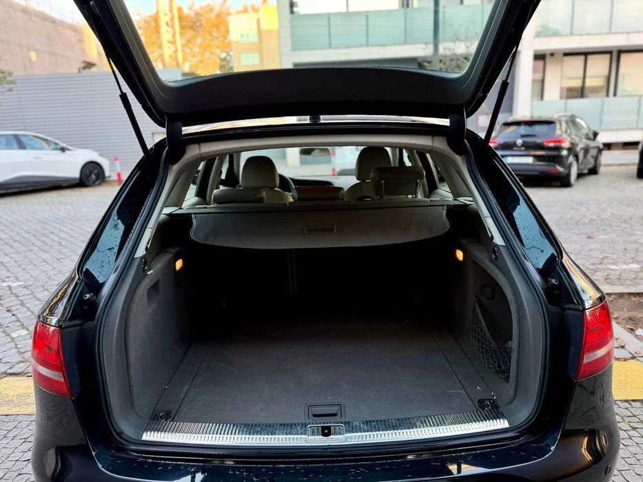 AUDI A4 AVNT 2.0 TDI