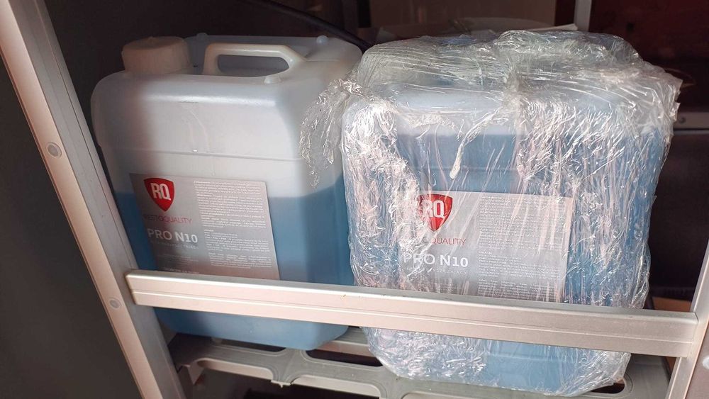 Płyn nabłyszczający 10L do zmywarek gastronomicznych Resto Quality N10