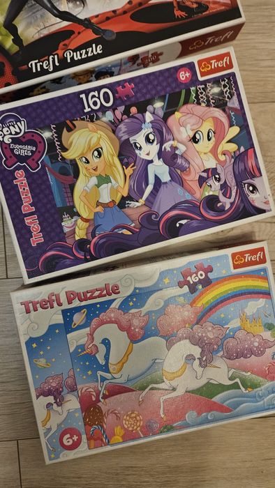 Zestaw mega Puzzle Biedronka Miroculus frozen 200 el  piny 4 szt