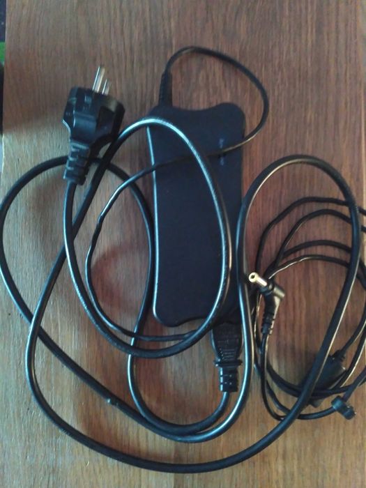 Зарядний пристрій ноутбук Lenovo