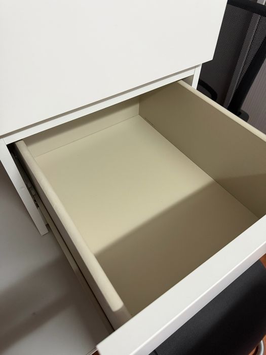 Mesa de cabeceira + Tampo de vidro
