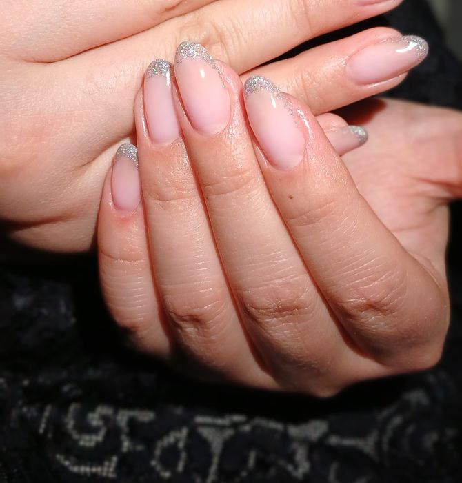 Манікюр,  нарощення