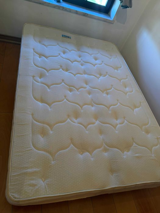 Sofá-cama 190x90cm – confortável e funcional (com capa incluída)