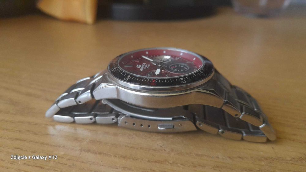 Casio Edifice 5116 EF-552 red dial, używany w pełni sprawny.