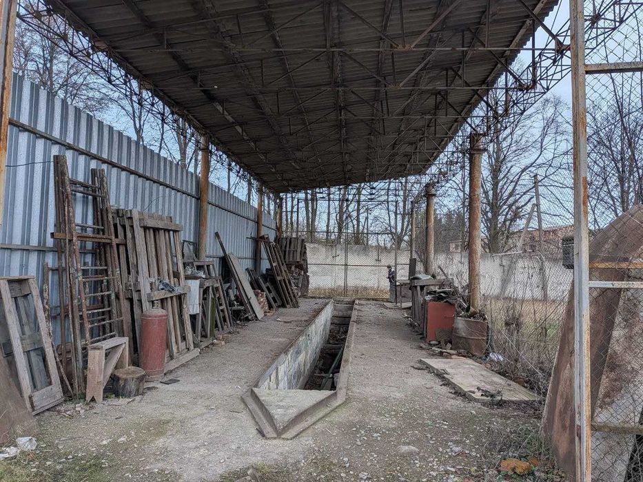 Продається ремонтно-виробнича база