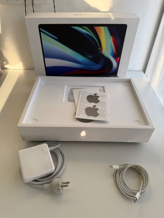 MacBook Pro Retina 16" – Processador i7– 512GB SSD, 16GB RAM, 2 gráficas – Bom Estado, Caixa original