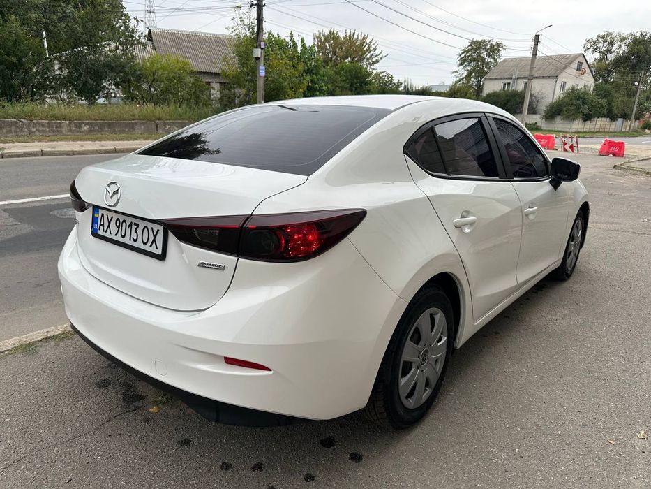 Продам Mazda 3 2015