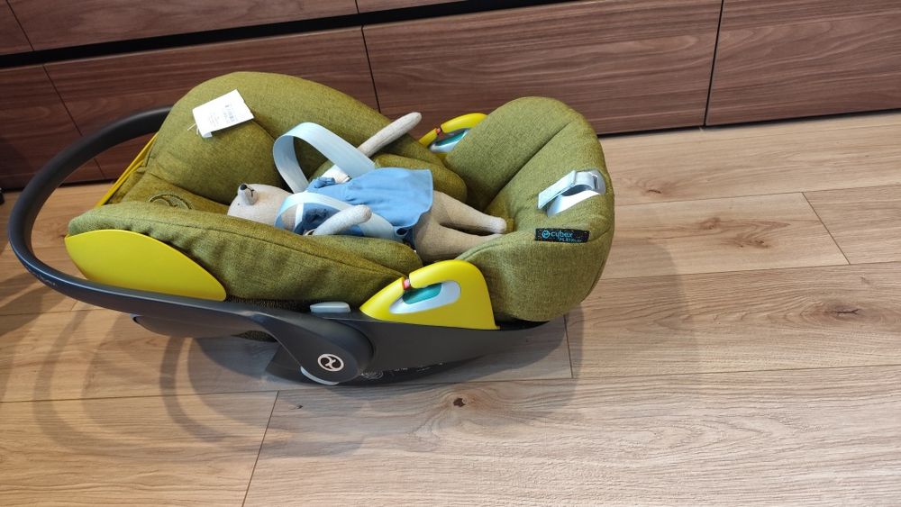 Автокрісло Cybex Cloud Z2+ iSize  + адаптери