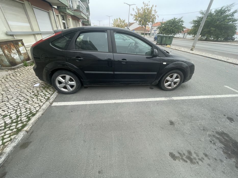 Ford focus 1.4i — photo 4