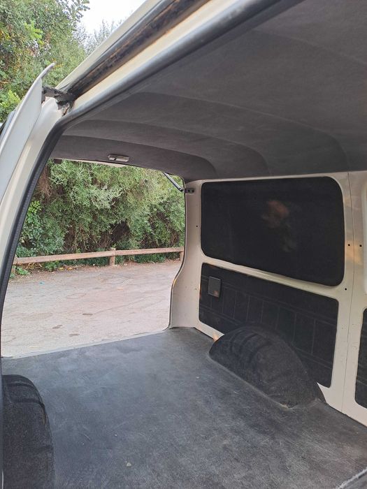 Isuzu Midi 2.2 diesel Nacional c/apenas 156.000 Km.