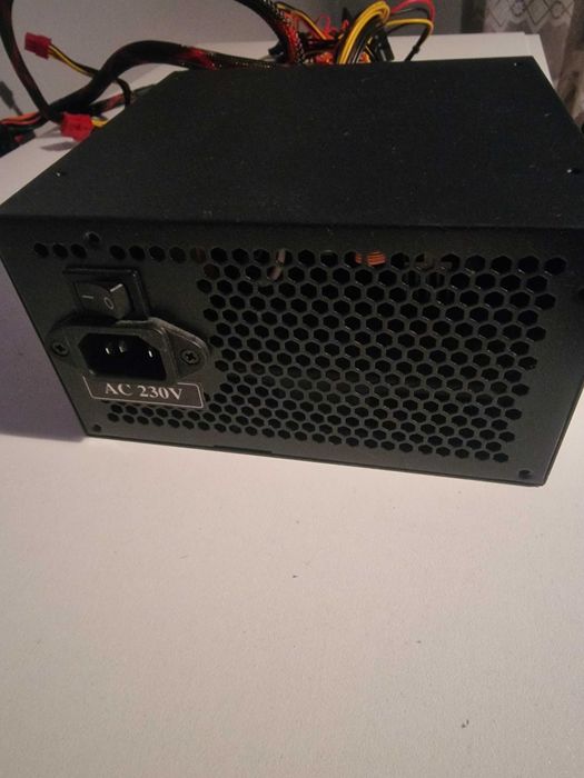Zasilacz do komputera 700w
