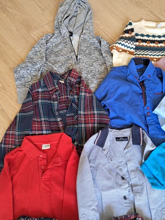 Віддам, светри,рубашки,теніски 110-134