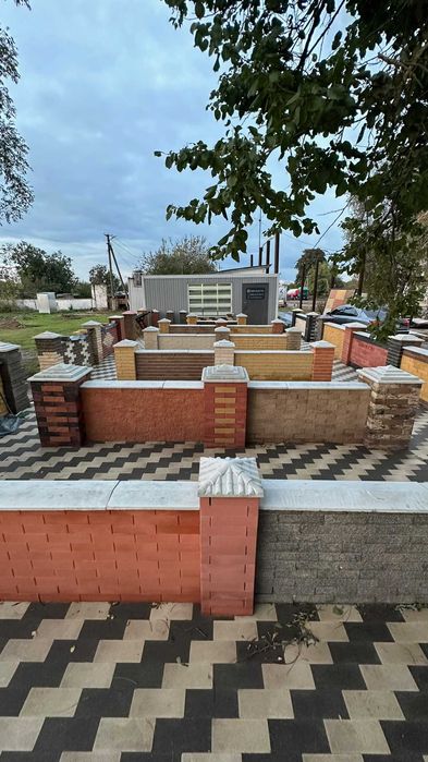 Пустотіла цегла на паркан, для стовпів паркану ТМ Євроцегла