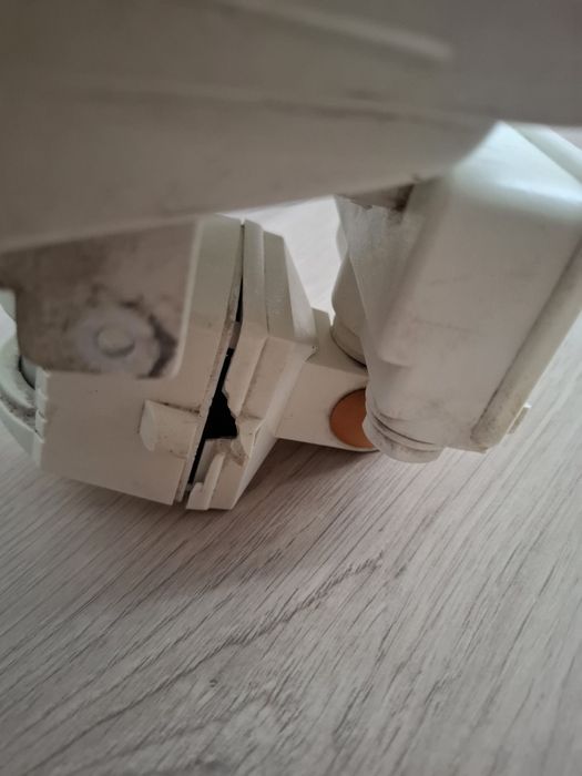 Lampa halogenowa z czujnikiem ruchu zmierzchu 150W 230V oprawa