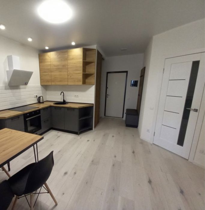 Оренда 2-х кімнатної квартири Центр Новобудова