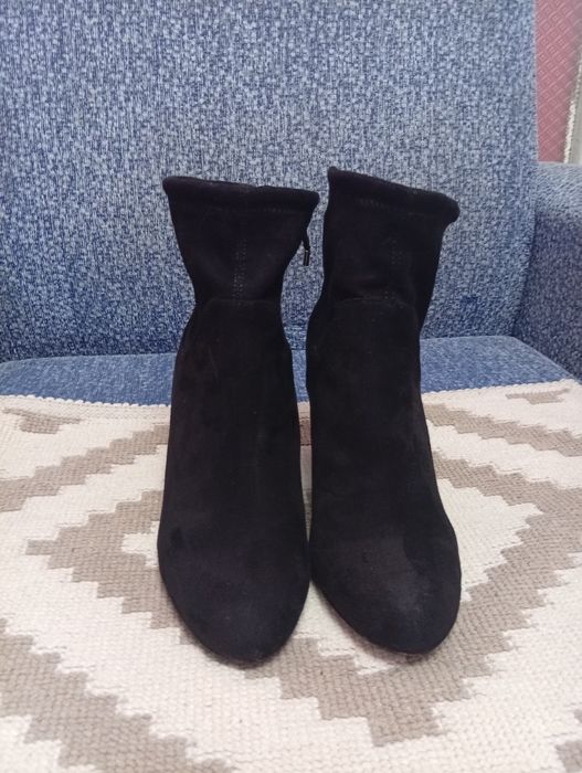 Чоботи на підборах 39,5р