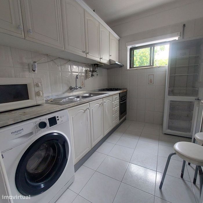 T2 Apartment with Balcony in Coimbra