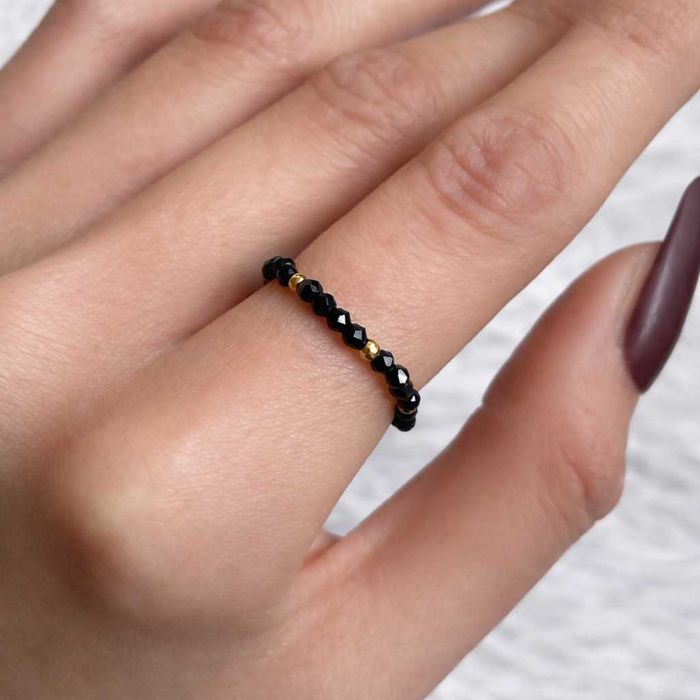 Pierścionek turmalin czarny kamień naturalny elastyczny 2 mm