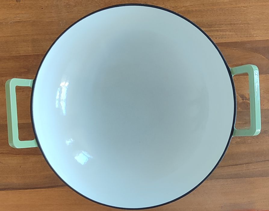 Wok Grande em Ferro Fundido Esmaltado com Tampa de Vidro