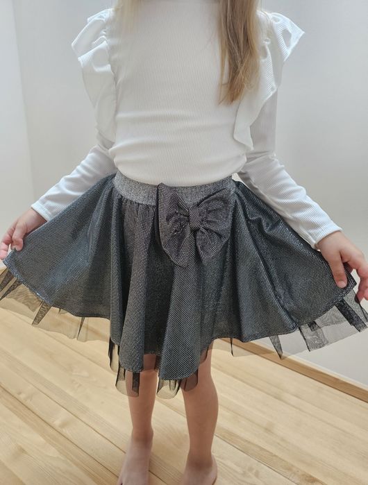 Komplet dla dziewczynki,  bluzka + spódniczka