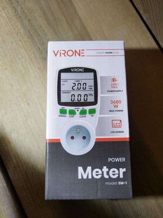 Dwa nowe woltomierze