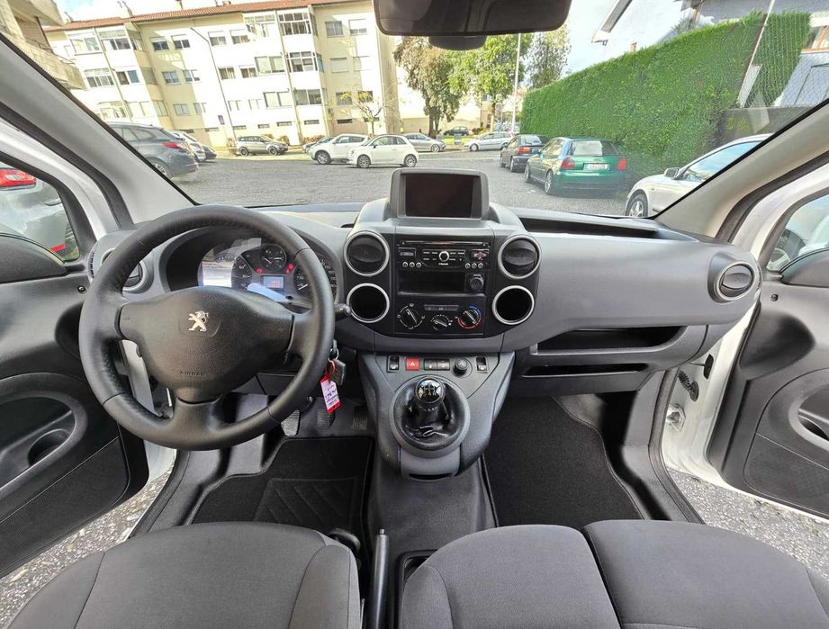 PEUGEOT PARTNER L1 1.6HDI 90CV "3 LUGARES" "IVA DEDUTÍVEL"