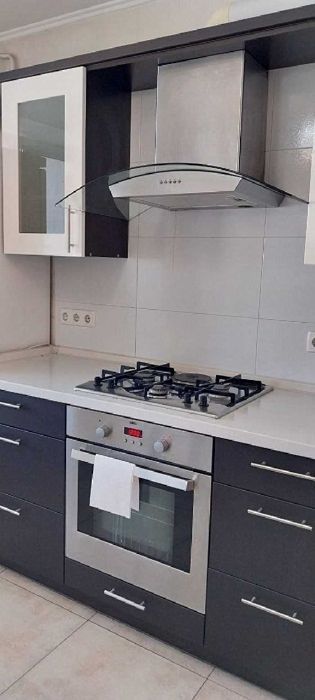 Продам квартиру на ул. Высоцкого — с ремонтом, мебелью и техникой.