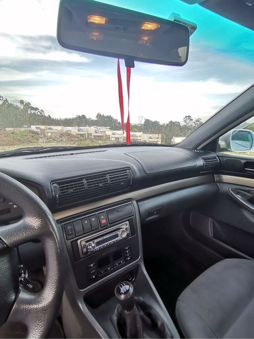 Audi A4 1.6 100cv