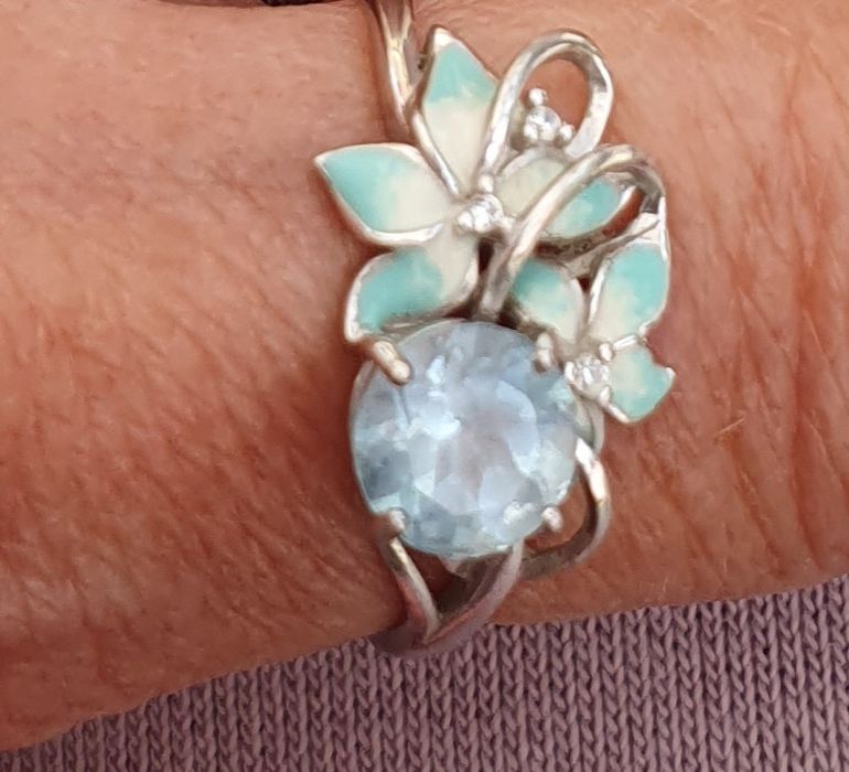 Kolczyki +piersionek  srebne