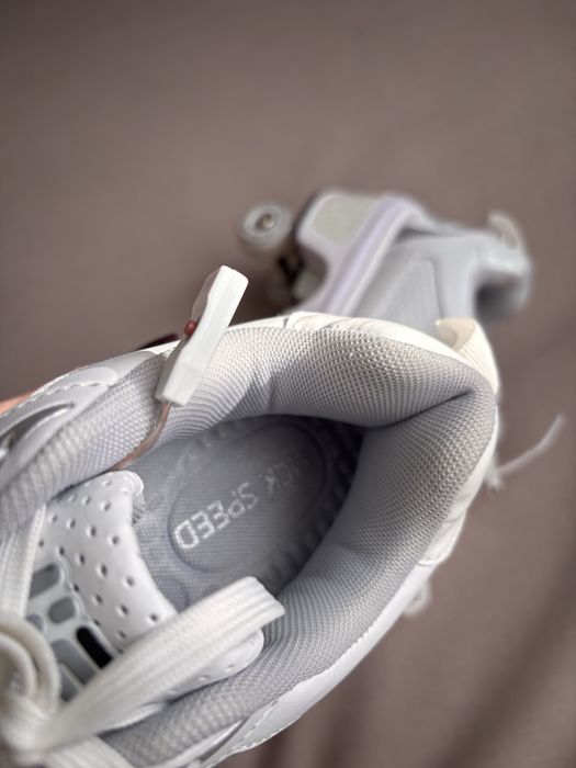 Кросівки трансформатори з роликами LieKick led