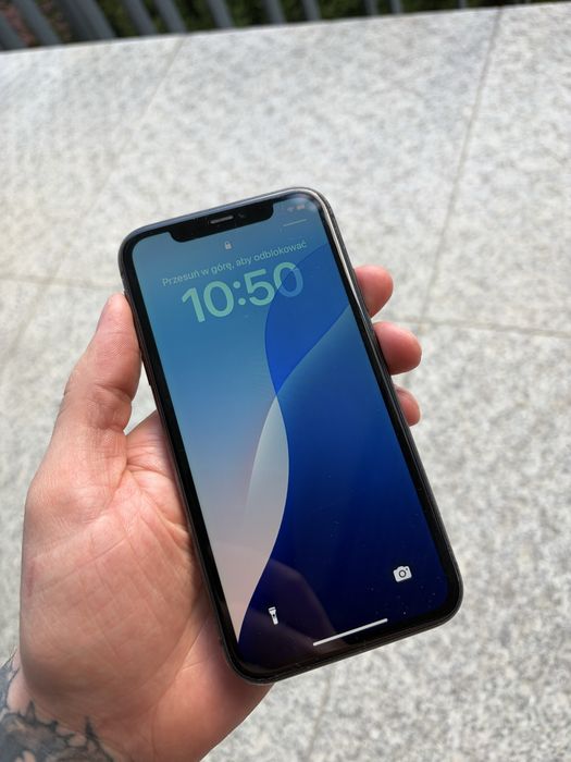 Sprzedam iPhone 11 64 GB
