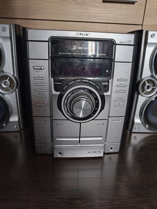 Музичний центр Sony МНС RG 470 (2x280 ват.)
