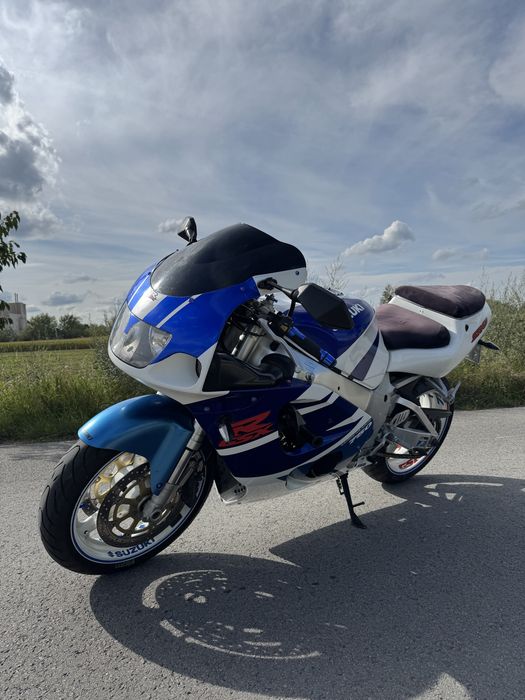 Suzuki gsxr 750 SRAD